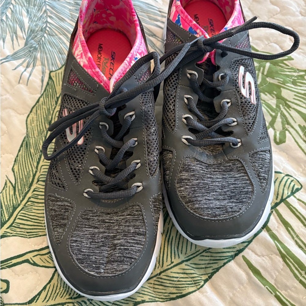 Skechers Women's Charcoal and Pink Sneakers 10B
